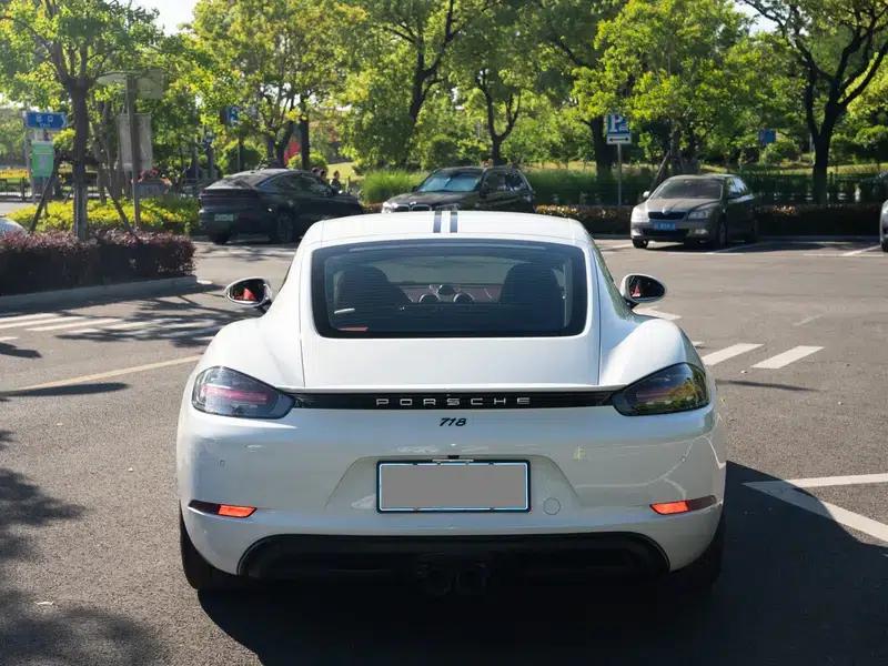 Porsche 718 Cayman 2023 2.0T — миниатюра 4