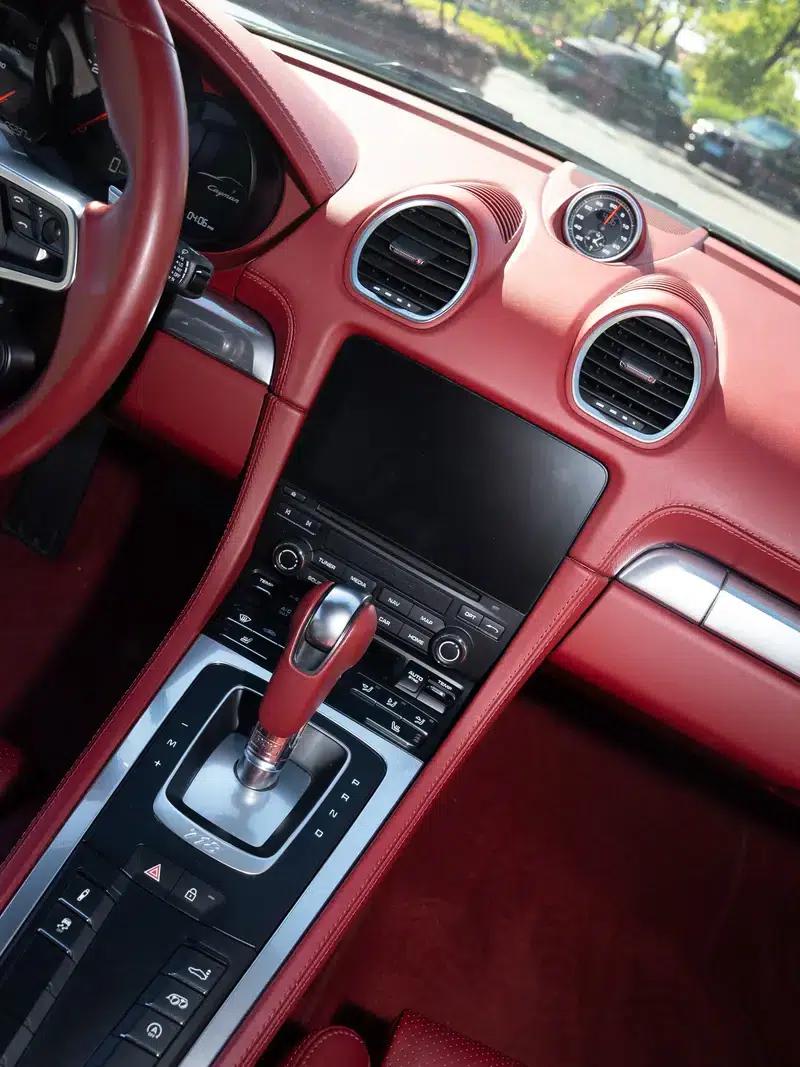 Porsche 718 Cayman 2023 2.0T — миниатюра 10