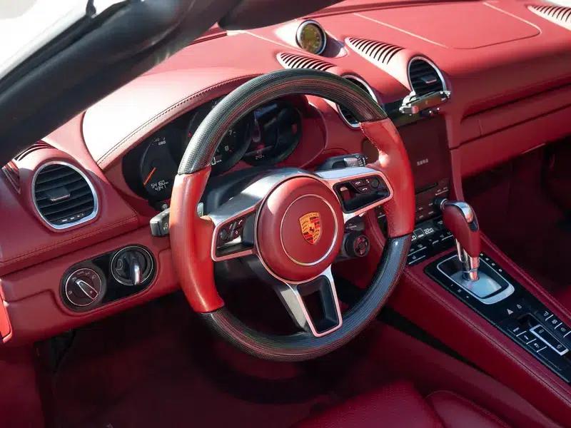 2020 Porsche 718 Boxster 2.0T — миниатюра 12