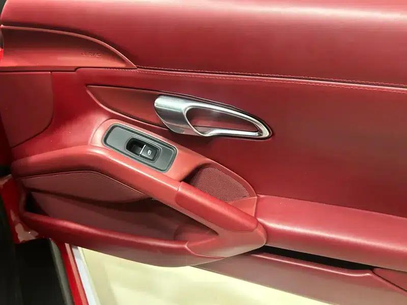 2020 Porsche 718 Boxster 2.0T — миниатюра 20