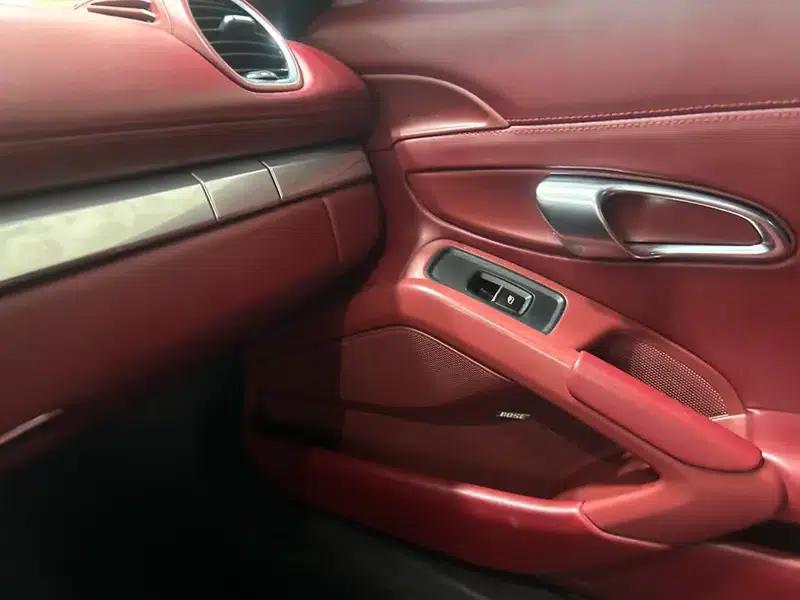 2020 Porsche 718 Boxster 2.0T — миниатюра 10