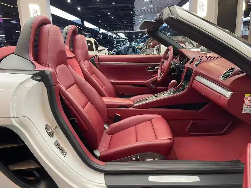 2018 Porsche 718 Boxster 2.0T — миниатюра 16