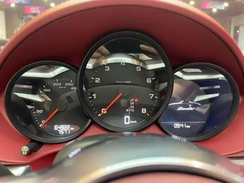 2018 Porsche 718 Boxster 2.0T — миниатюра 9