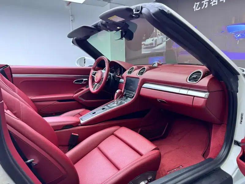 2020 Porsche 718 Boxster 2.0T — миниатюра 11