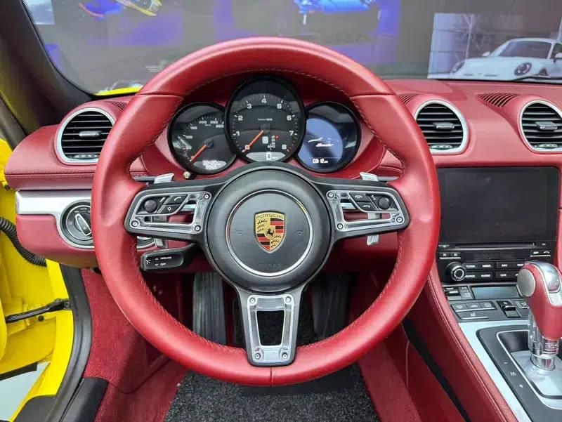 2018 Porsche 718 Boxster 2.0T — миниатюра 11