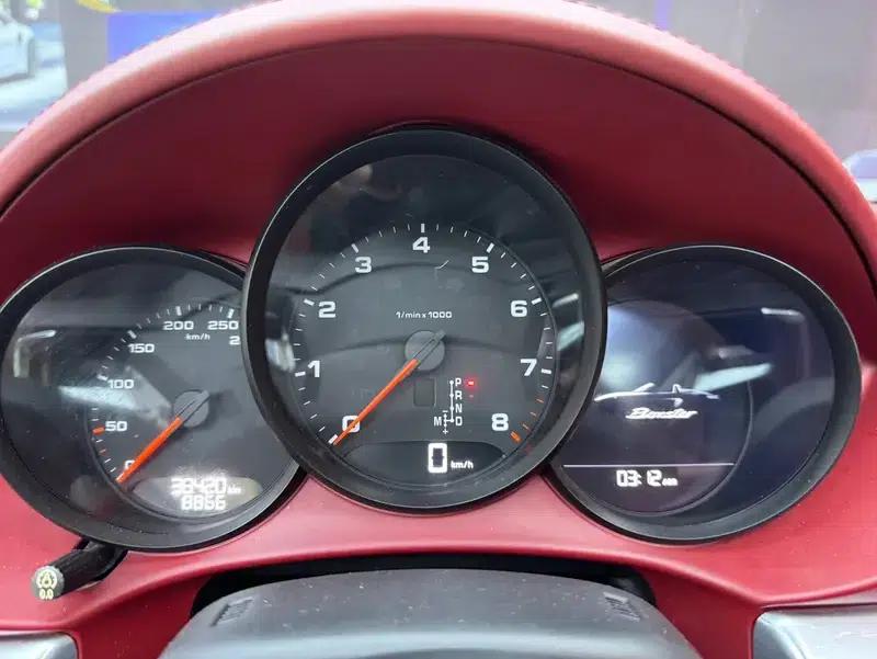 2018 Porsche 718 Boxster 2.0T — миниатюра 10