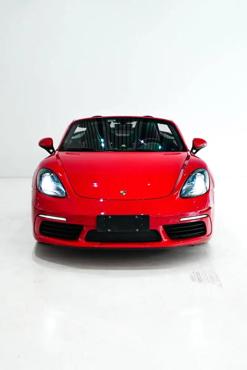 2016 Porsche 718 Boxster 2.0T — миниатюра 2