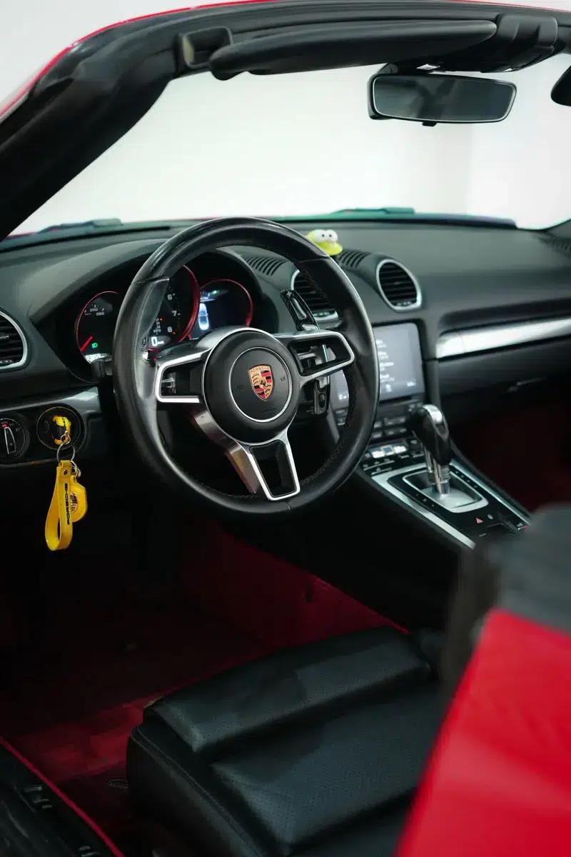 2016 Porsche 718 Boxster 2.0T — миниатюра 12
