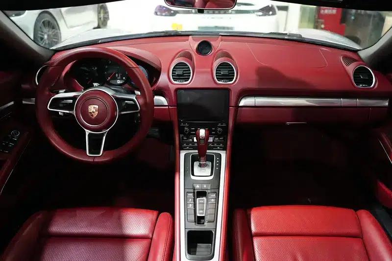 2018 Porsche 718 Boxster 2.0T — миниатюра 13