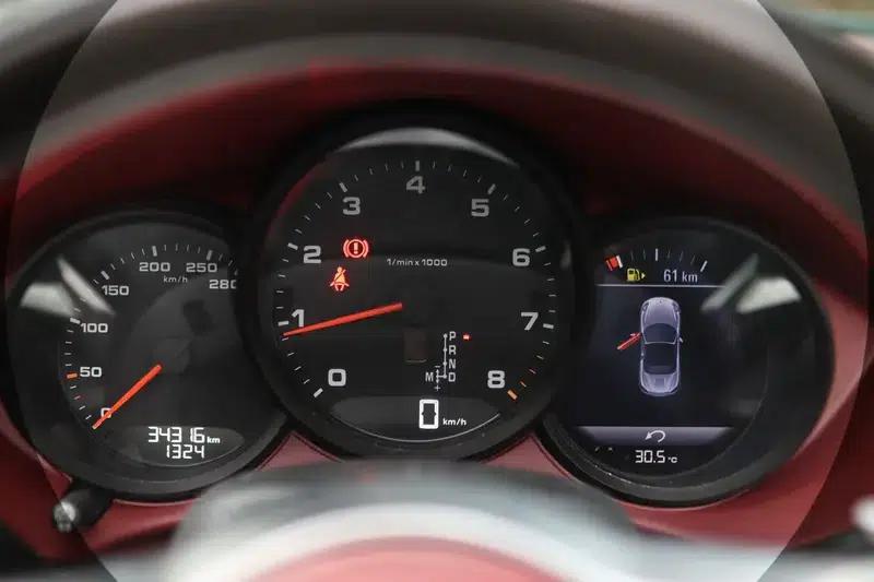 2020 Porsche 718 Boxster 2.0T — миниатюра 14