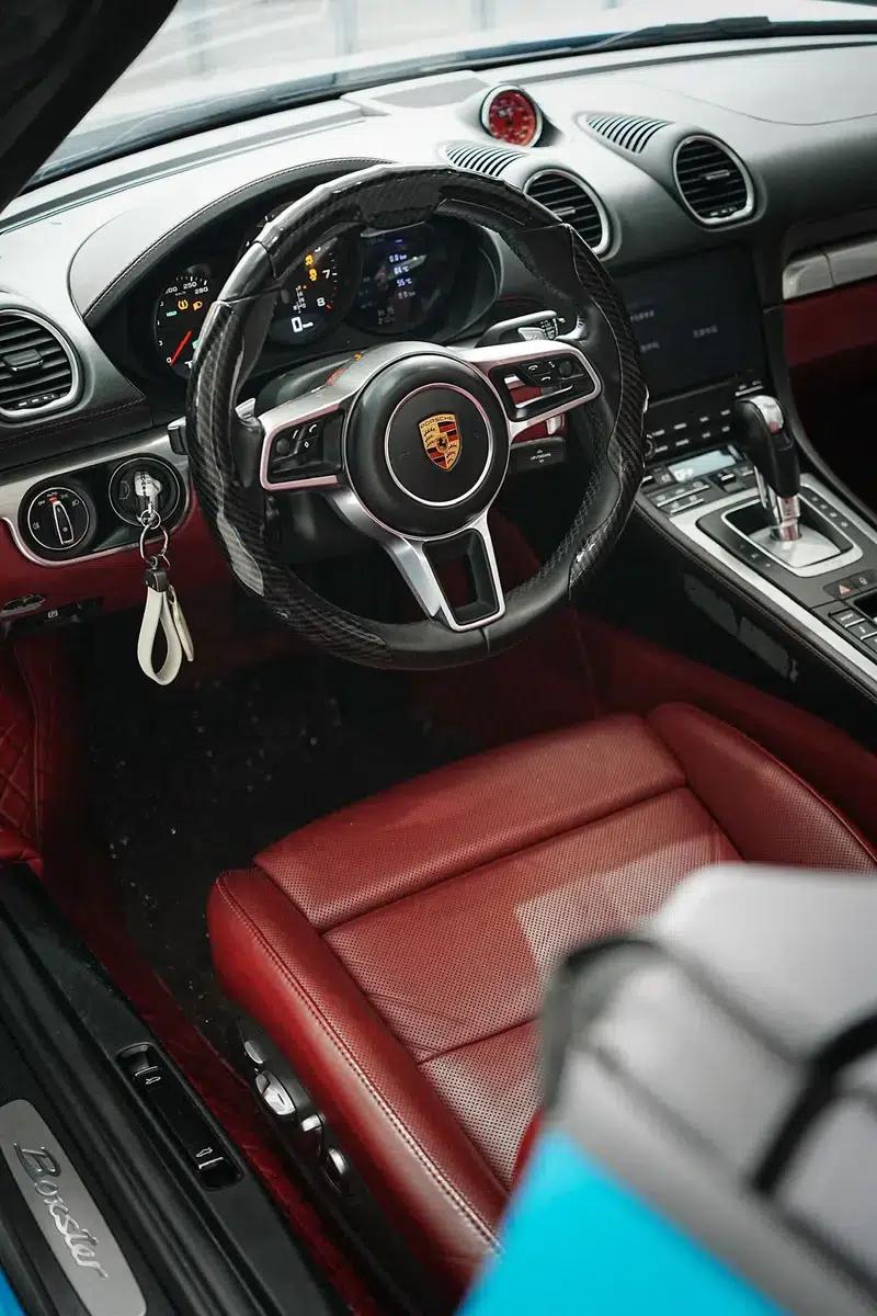 2018 Porsche 718 Boxster 2.0T — миниатюра 11