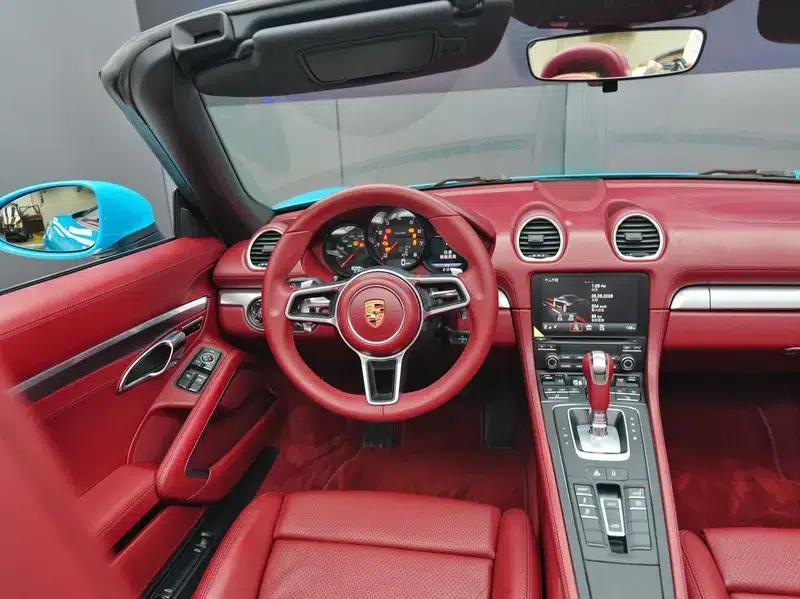 2016 Porsche 718 Boxster 2.0T — миниатюра 12