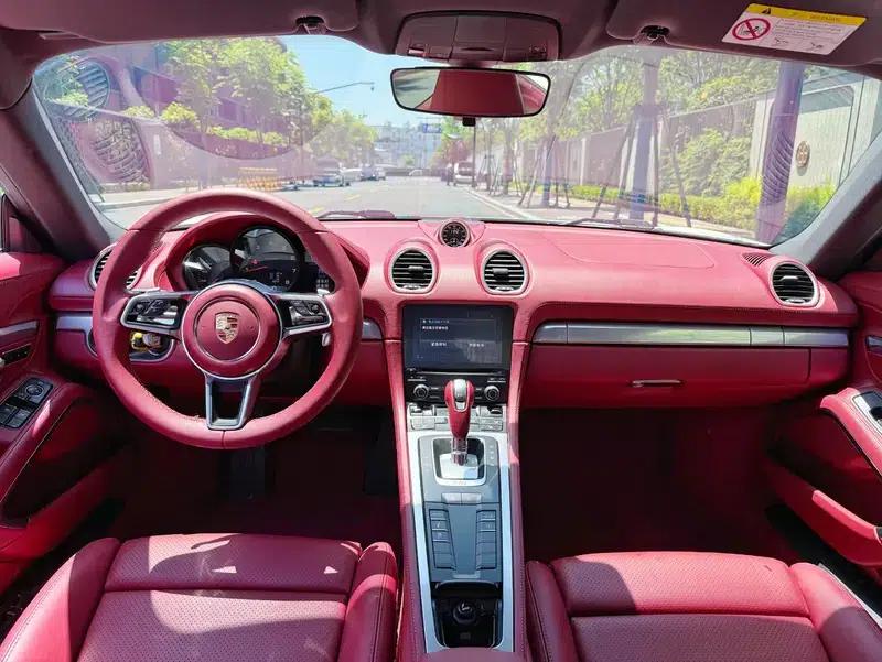 Porsche 718 Cayman 2018 2.0T — миниатюра 8