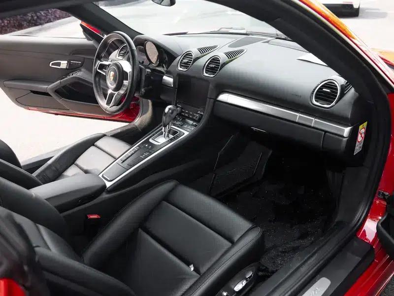 Porsche 718 Cayman 2016 2.0T — миниатюра 13