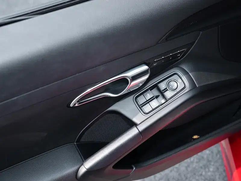 Porsche 718 Cayman 2016 2.0T — миниатюра 16