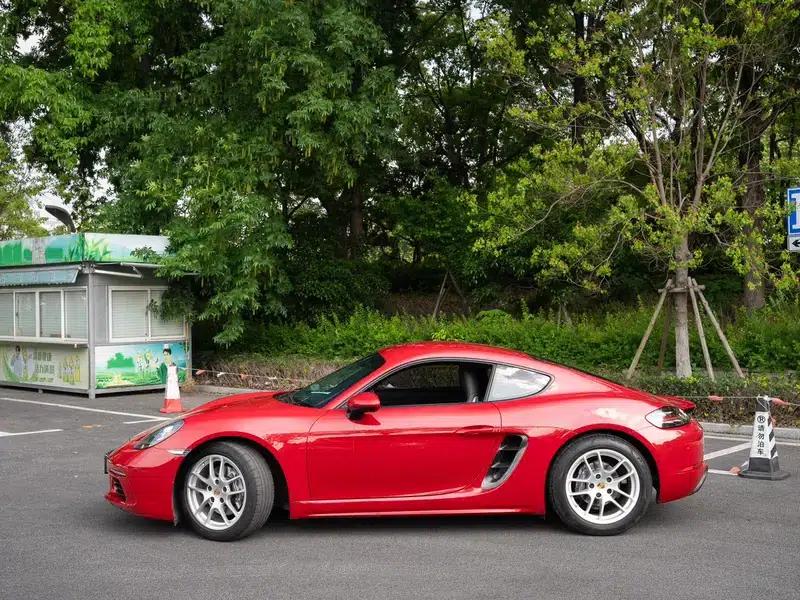 Porsche 718 Cayman 2016 2.0T — миниатюра 3