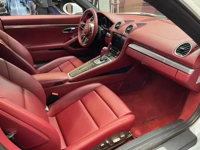 Porsche 718 Cayman 2020 2.0T — миниатюра 8