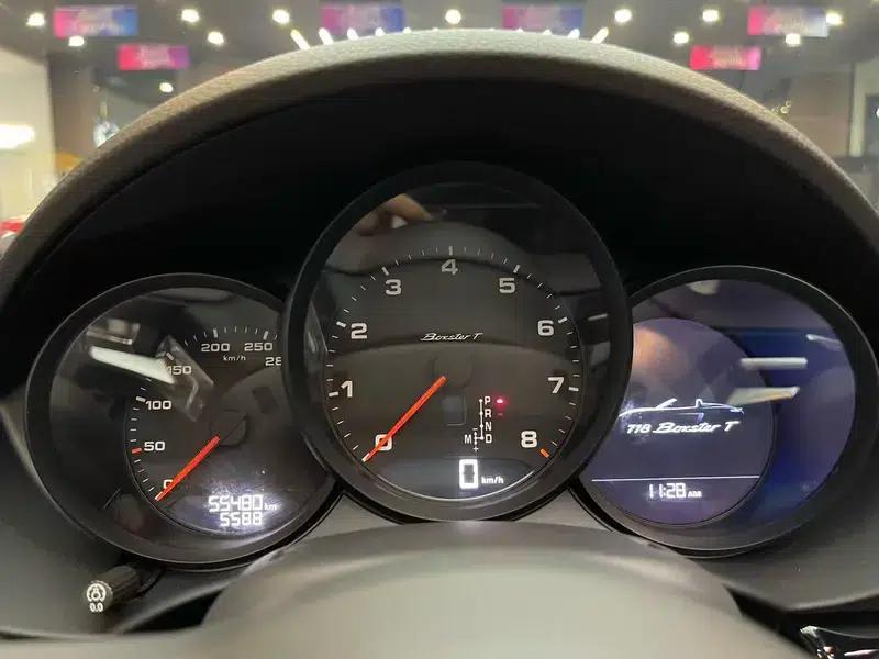 2019 Porsche 718 Boxster T — миниатюра 11