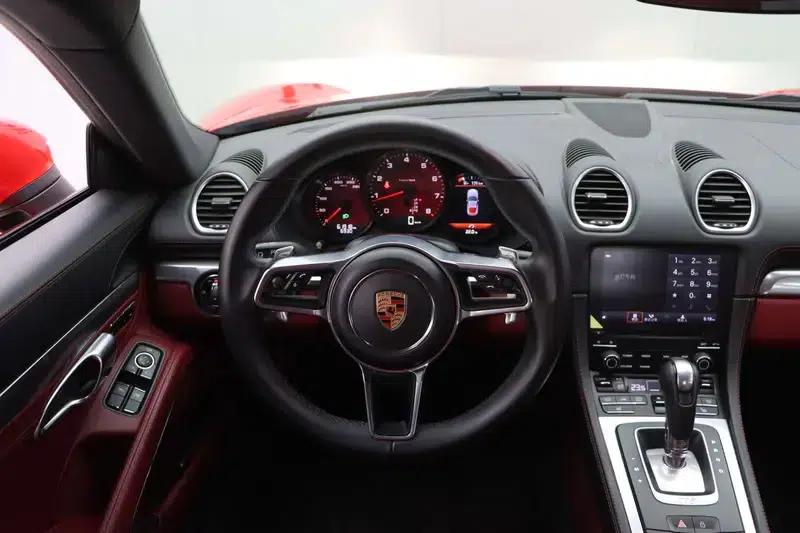 Porsche 718 Cayman 2018 2.0T — миниатюра 15