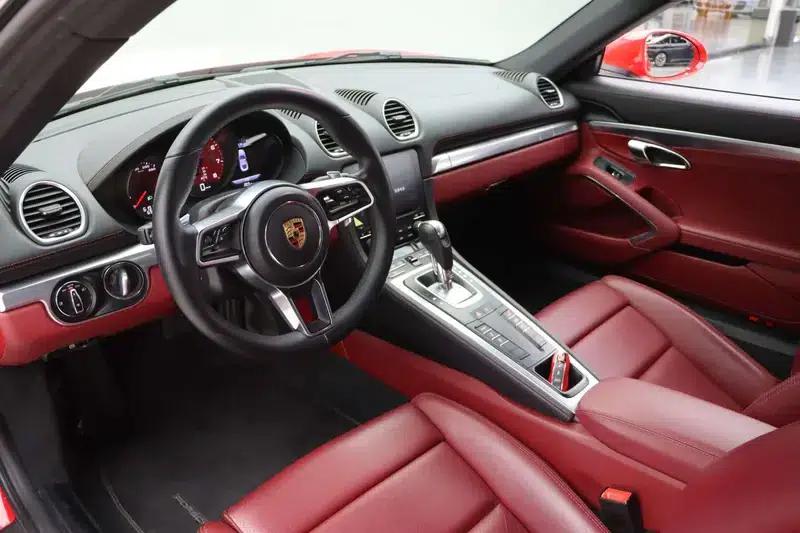 Porsche 718 Cayman 2018 2.0T — миниатюра 17