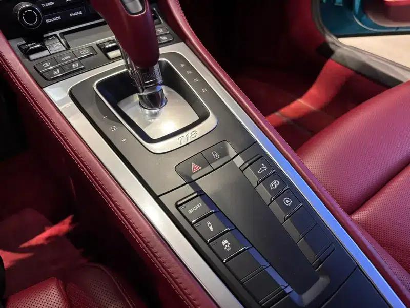 Porsche 718 Cayman 2018 2.0T — миниатюра 12