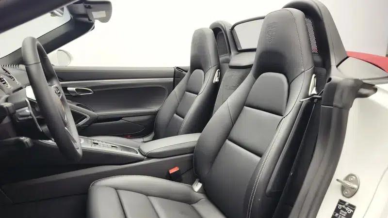2025 Porsche 718 2.0T Automatic Rear-Wheel Drive 2-Seater Factory Custom Edition — миниатюра 16