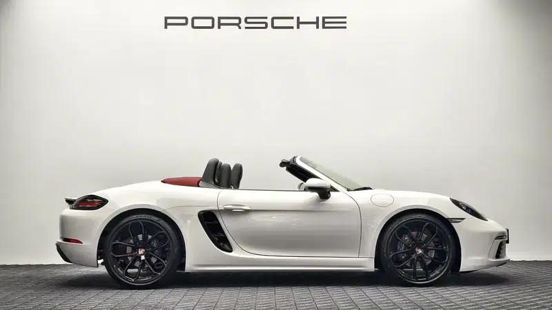 2025 Porsche 718 2.0T Automatic Rear-Wheel Drive 2-Seater Factory Custom Edition — миниатюра 8