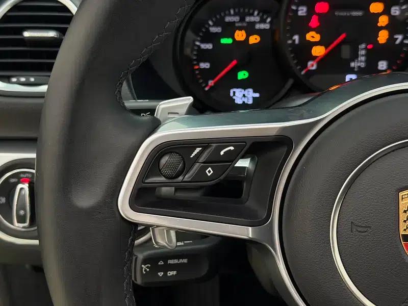 2023 Porsche 718 Boxster 2.0T — миниатюра 25