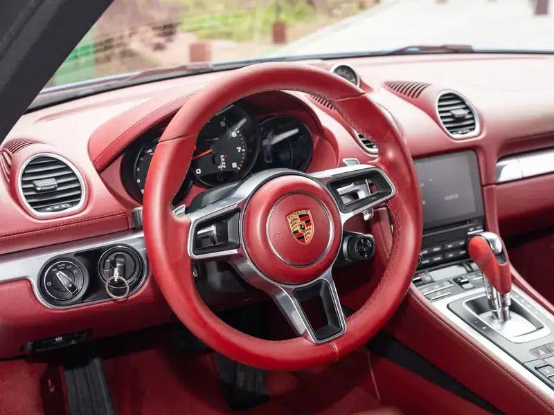 Porsche 718 Cayman 2018 2.0T — миниатюра 17