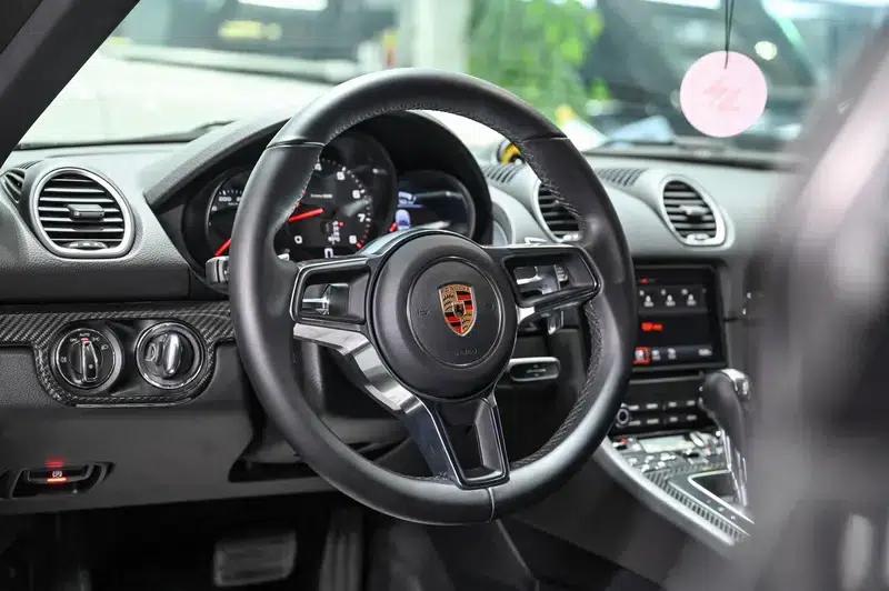 Porsche 718 Cayman 2018 2.0T — миниатюра 13
