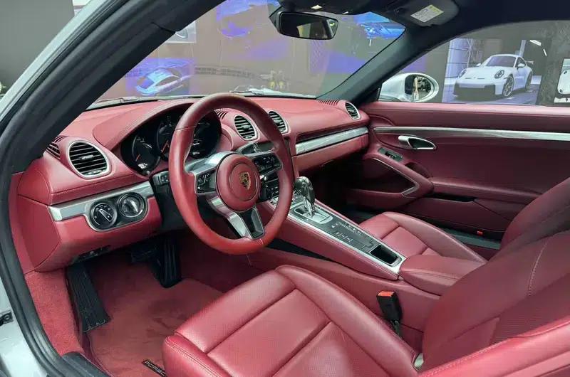Porsche 718 Cayman 2020 2.0T — миниатюра 13