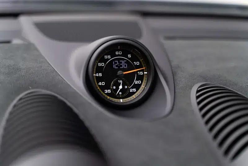 Porsche 718 2022 Cayman GT4 RS 4.0L — миниатюра 16