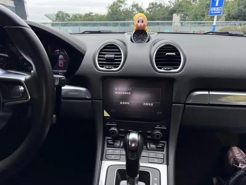 Porsche 718 Cayman 2016 2.0T — миниатюра 16