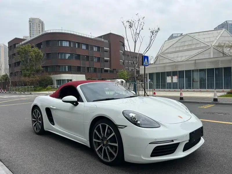 2023 Porsche 718 Boxster 2.0T — миниатюра 3