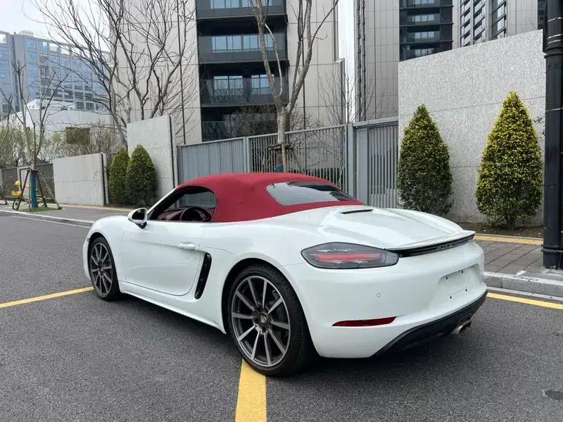 2023 Porsche 718 Boxster 2.0T — миниатюра 5