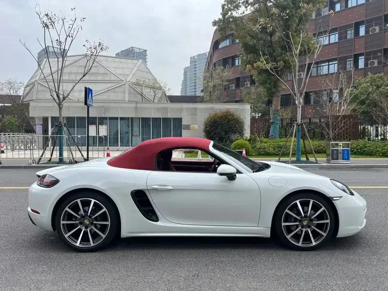 2023 Porsche 718 Boxster 2.0T — миниатюра 8
