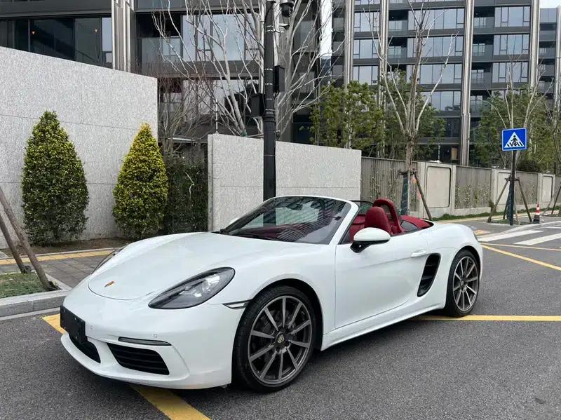 2023 Porsche 718 Boxster 2.0T — миниатюра 10