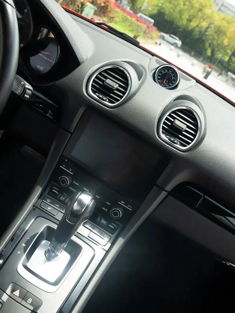 Porsche 718 2019 Cayman T — миниатюра 16