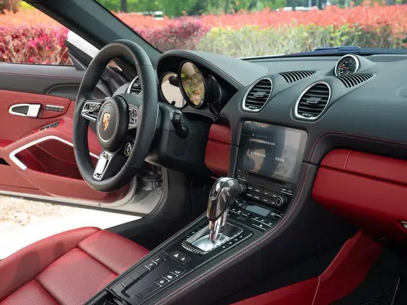 Porsche 718 Cayman 2023 2.0T — миниатюра 13
