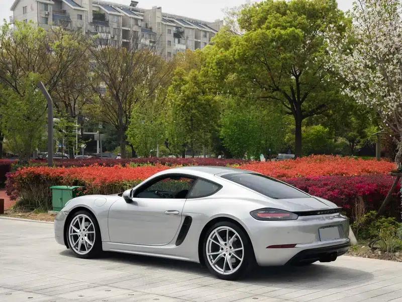 Porsche 718 Cayman 2023 2.0T — миниатюра 4