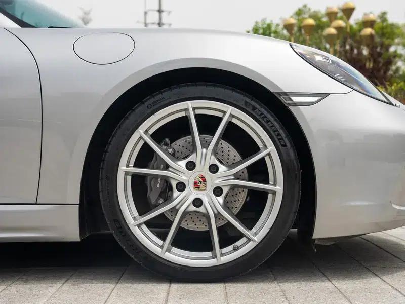 Porsche 718 Cayman 2023 2.0T — миниатюра 8