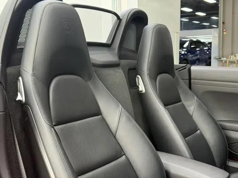 2023 Porsche 718 Boxster 2.0T — миниатюра 7