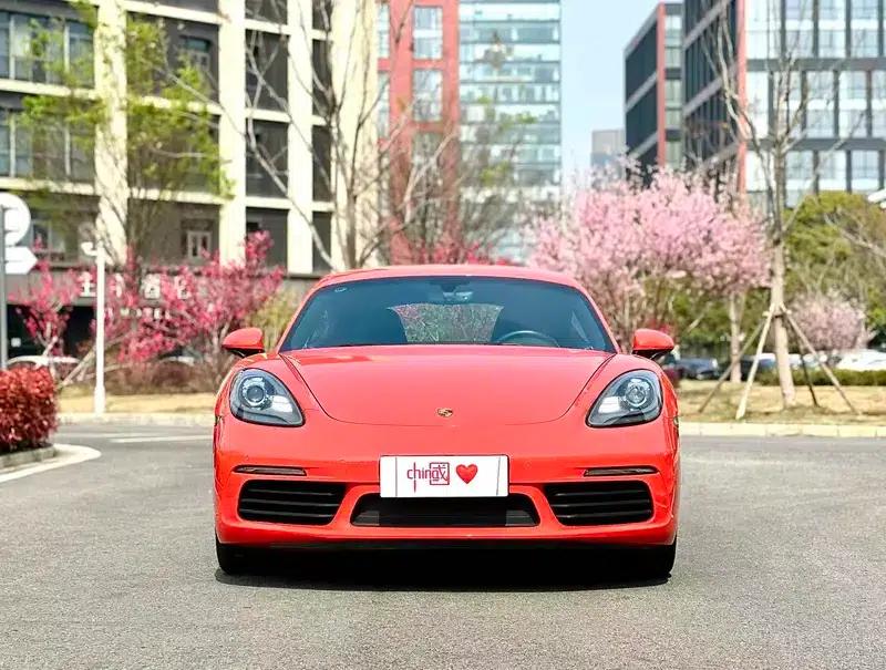Porsche 718 Cayman 2018 2.0T — миниатюра 2