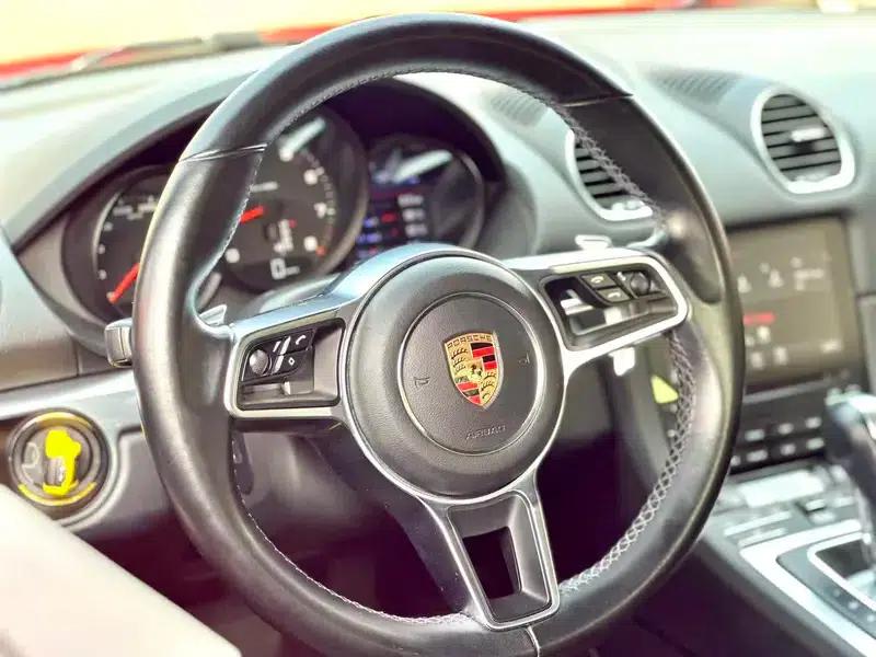Porsche 718 Cayman 2018 2.0T — миниатюра 11