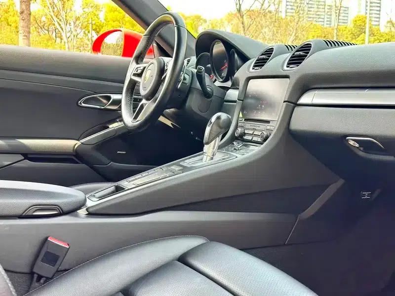 Porsche 718 Cayman 2018 2.0T — миниатюра 9
