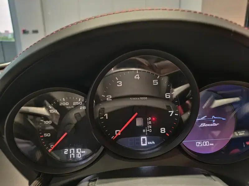 2023 Porsche 718 Boxster 2.0T — миниатюра 11