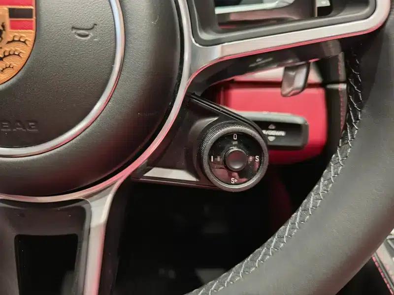 2023 Porsche 718 Boxster 2.0T — миниатюра 8