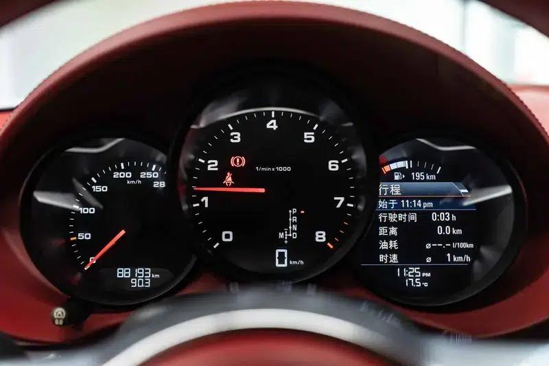 Porsche 718 Cayman 2018 2.0T — миниатюра 7
