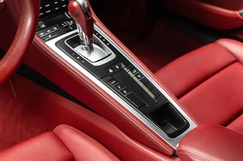 Porsche 718 Cayman 2018 2.0T — миниатюра 9