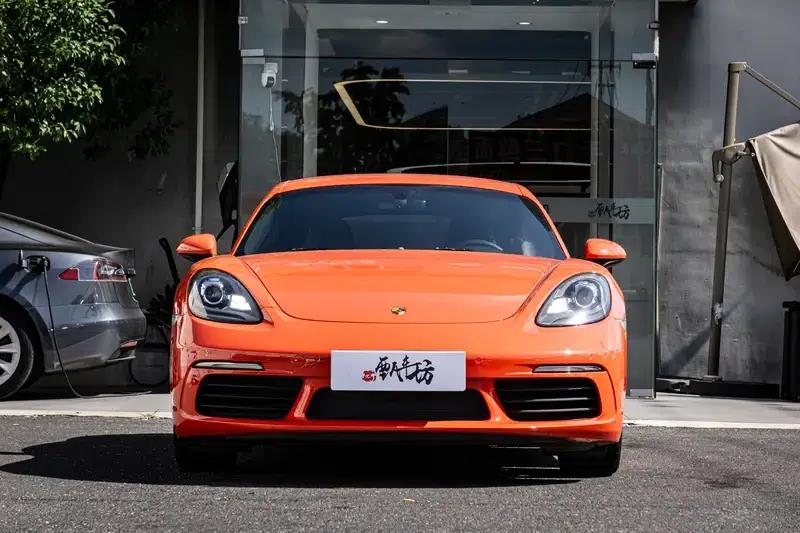 Porsche 718 Cayman 2018 2.0T — миниатюра 2